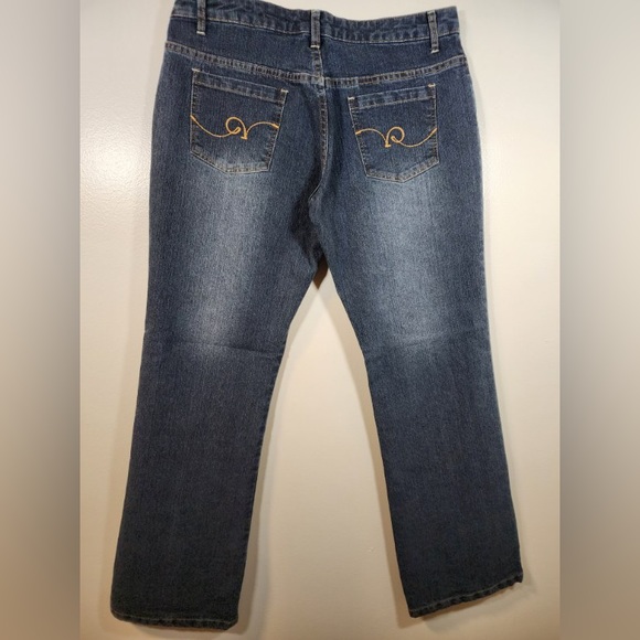 Vintage Rocawear Jeans - Picture 2 of 7